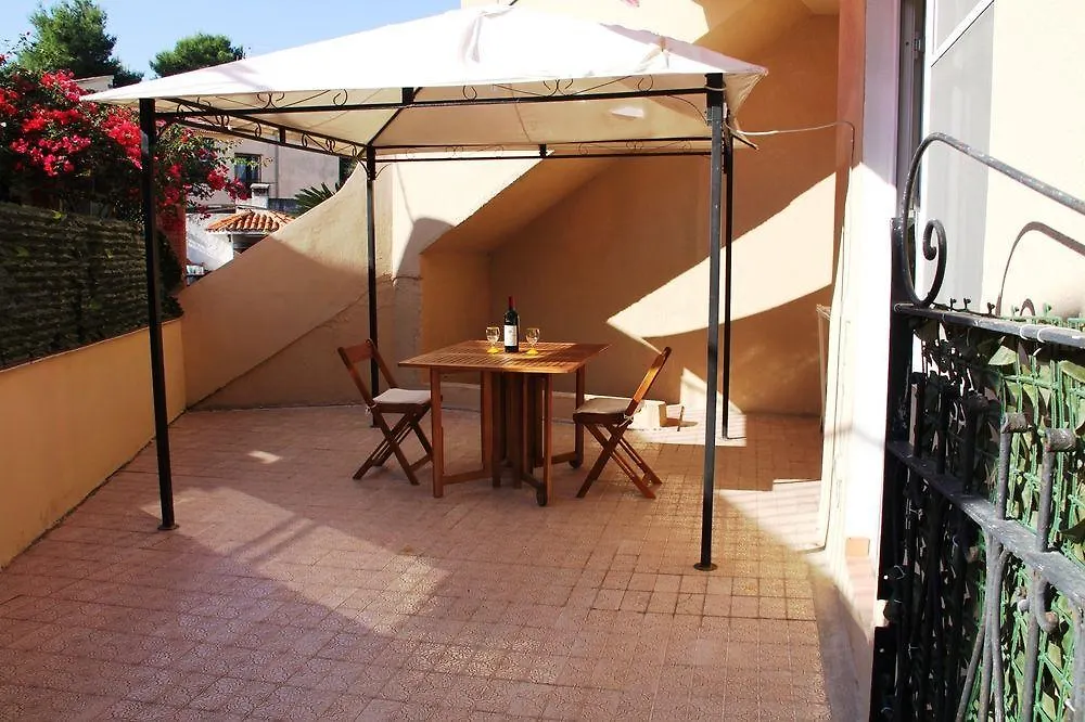 Casa Vacanze Cau - Viale Europa Альгеро Апартаменты